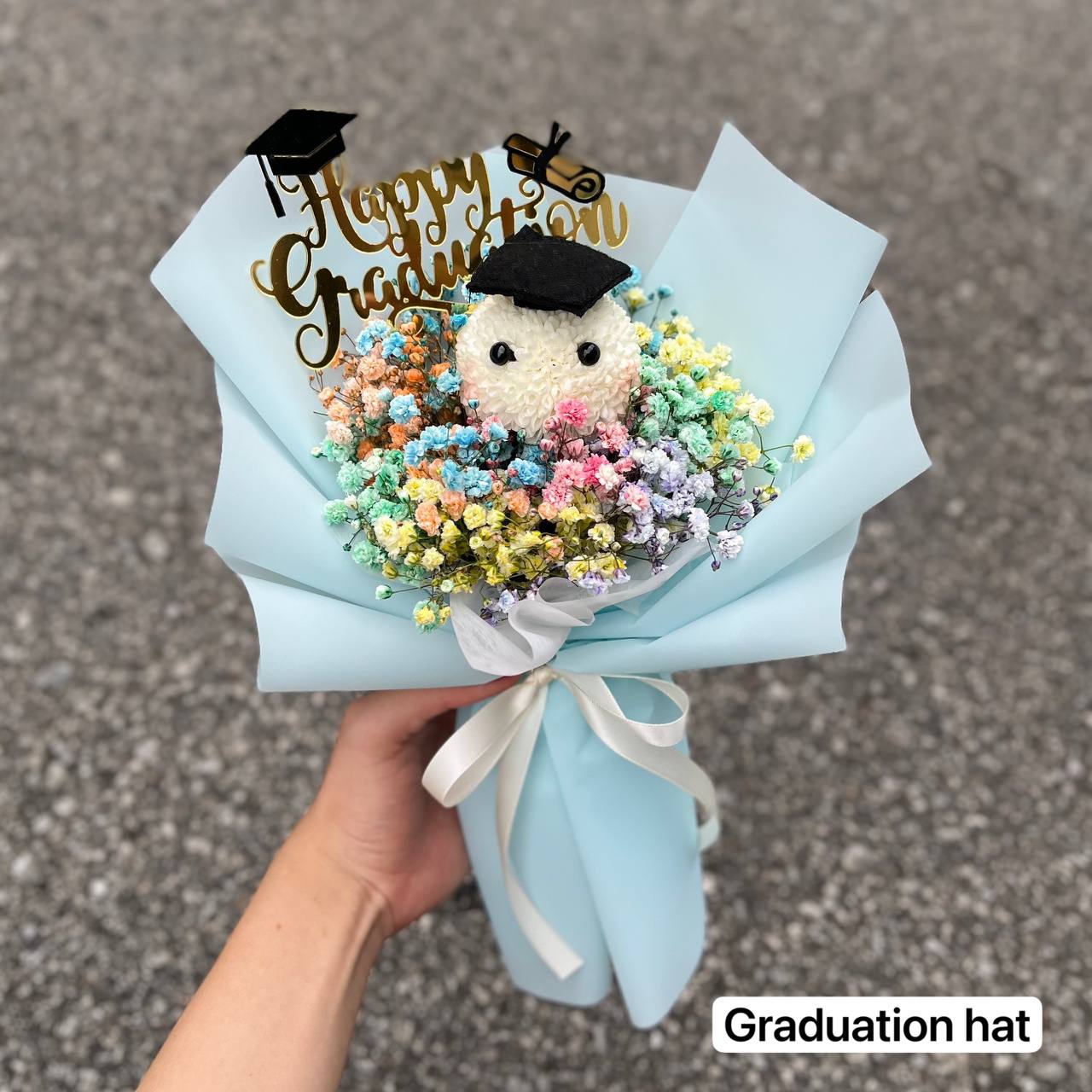 {G3} Graduation cuties- Character ball with coloured baby's breath