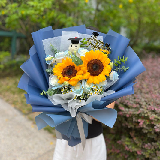 {G18} Graduate (blue)- Sunflowers & blue roses